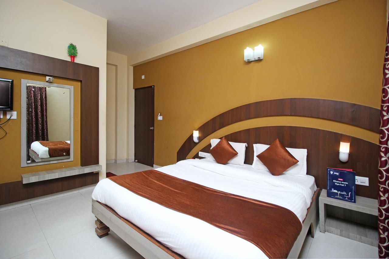Oyo 7680 Park Lagoon Puri Exterior foto